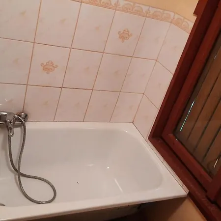 Integracyjne Centrum Opieki Wychowania Terapii Hostel Serock
