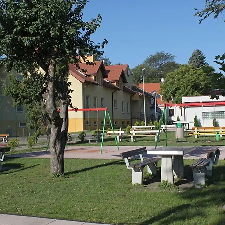 ホステル Integracyjne Centrum Opieki Wychowania Terapii *