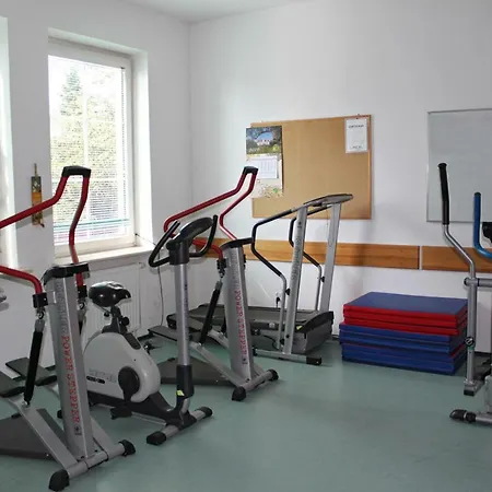 ホステル Integracyjne Centrum Opieki Wychowania Terapii *