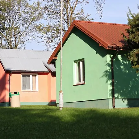 Integracyjne Centrum Opieki Wychowania Terapii ホステル セロツク