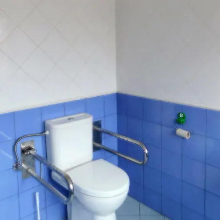 Integracyjne Centrum Opieki Wychowania Terapii Hostel